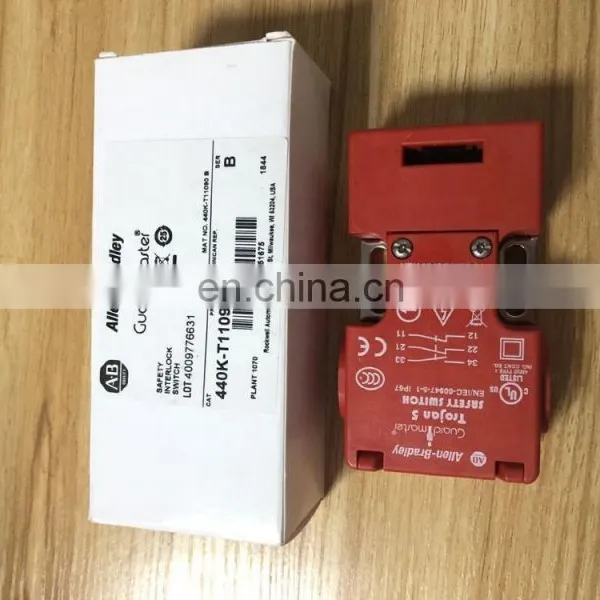 Allen Bradley Safety Interlock Switch 440K-T11090 photo-3