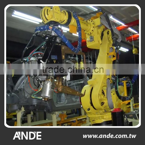 Japanese Popular High Welding Quality C Type Servo Gun for Car Floor Ass'y Welding photo-6