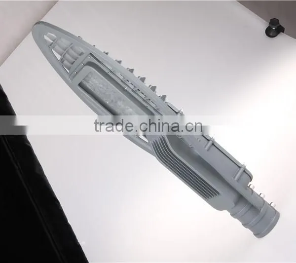 Die-casting Aluminum Housing With Heat Radiator All in One Street Light photo-4