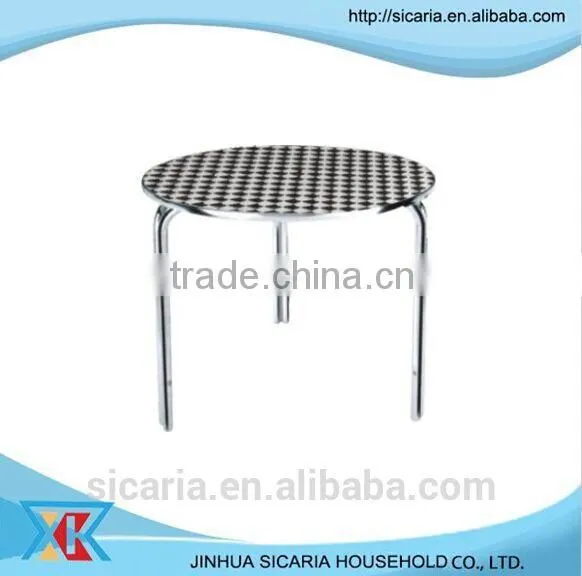 round arabesquitic glass dining table