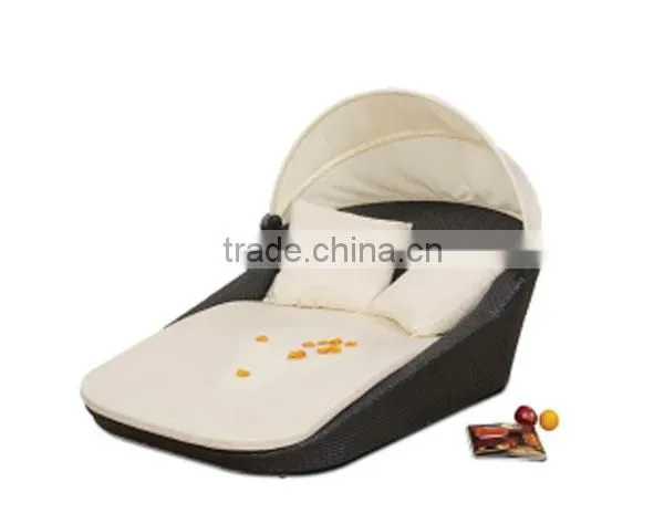 Rattan Lounge Daybed Canopy Covered photo-2