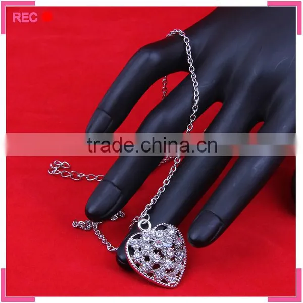 Jewellery Pendant Necklaces Women, Heart Pendant Simple Necklace Designs photo-5