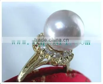 White South Sea Pearl With Gold Ring Diamond Ring photo-2