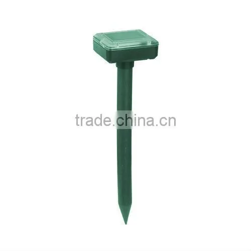 Platsic Solar Garden Mouse Repeller photo-3