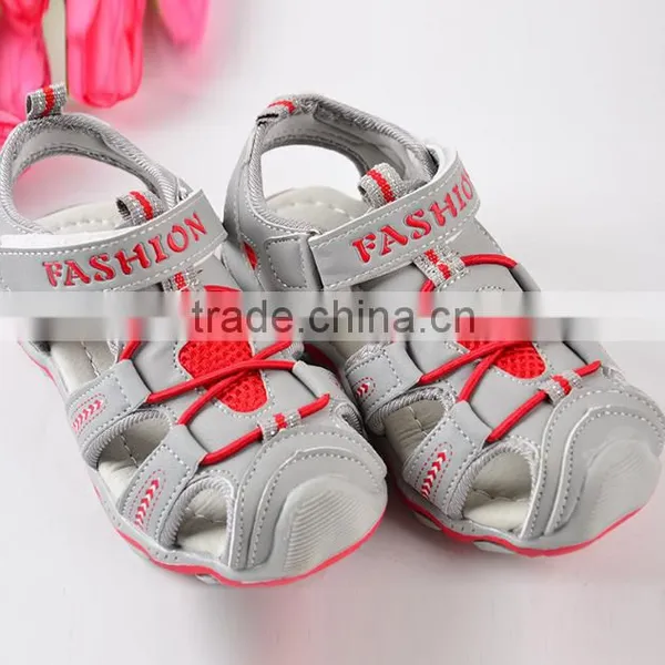 Zm40148b Latest Comfortable Protective Summer Beach Sandals for Children photo-3