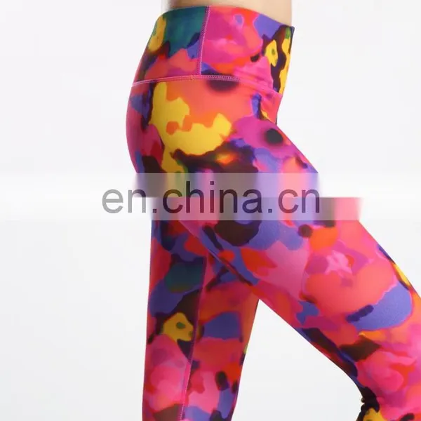 Custom Made Sublimation Yoga Pants Wholesale photo-4
