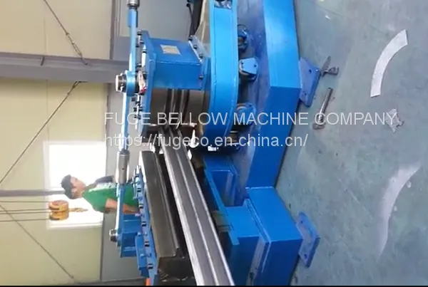 Rectangular corner bellow bending machine