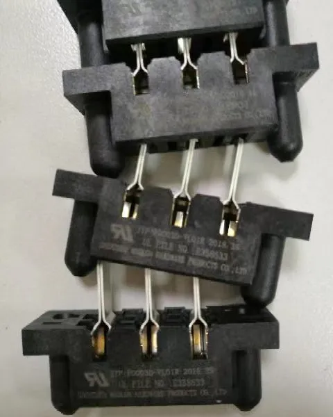 JYP-F0003D-VL01R FCI /Amphenol Power Blade Connector Replacement FCI 51897-008 JYP-F0003D-VL01R : 3 Pin(pole) Female Power Connector ( VL:Vertical Line Model) MDL(MEDLON) FCI 51897-008 JYP-F0003D-VL01R : 3 Pin(pole) Female Power Connector ( VL:Vertical l