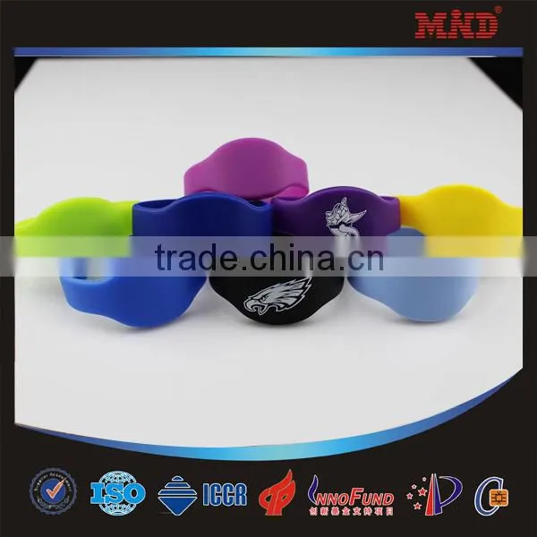 MDW71 Discount Silicone Anti-high Tempreture Passive Rfid Wristband 13.56mhz photo-4