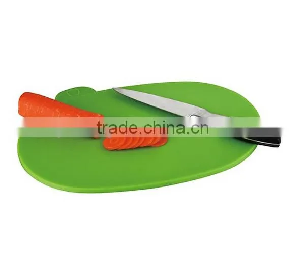 Best Sell 4pcs Plastic Oval Chopping Block 8mm Cutting Board Set With ABS Stand photo-3