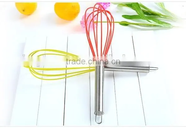 Intelligent Kitchen Special Convenient Manual Silicone Rubber Egg Whisk photo-3