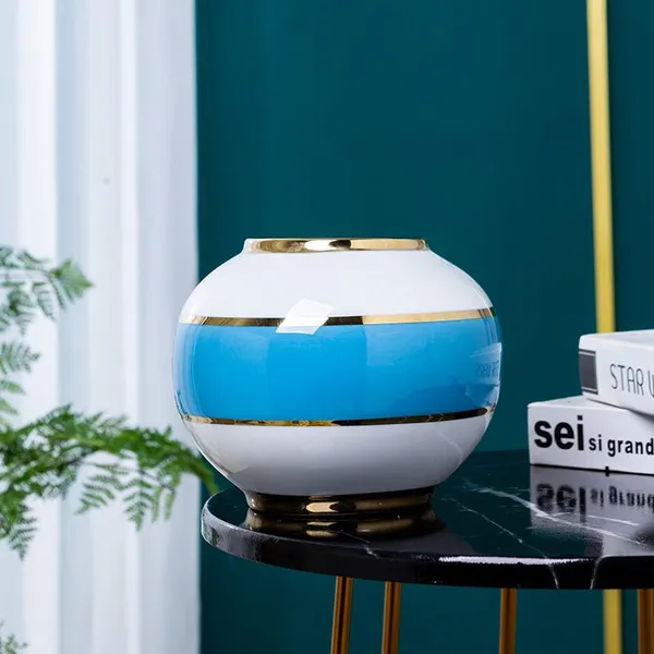 Chinese Jingdezhen Simple Art White Blue Hand Made Ceramic Vase For Indoor Decor photo-4