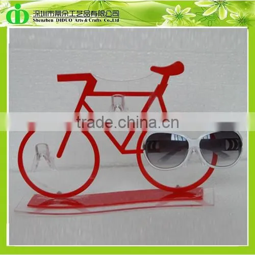 DDU-0010 ISO9001 Chinese Factory Produce Bicycle Shaped Acrylic Sunglasses Display photo-3
