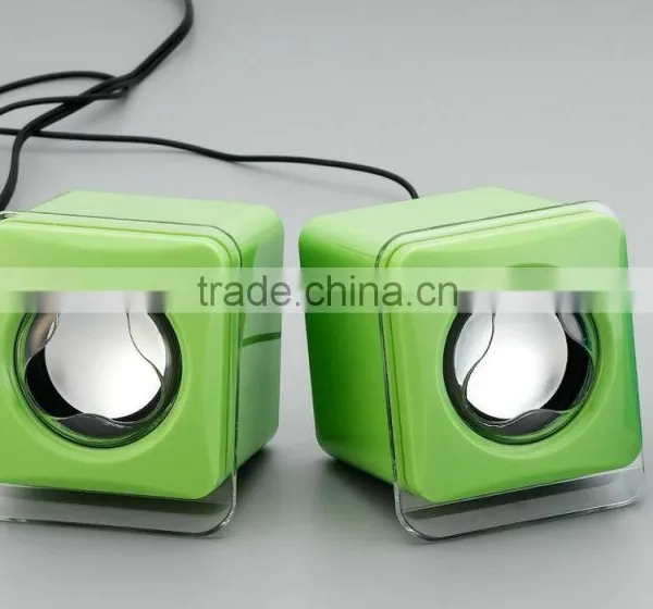 Swimming Pool Floating Waterproof Speaker photo-2
