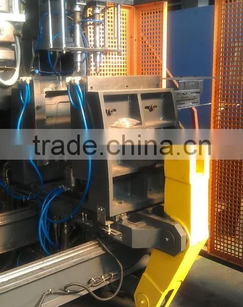 Extrusion Blow Molding Machine photo-3