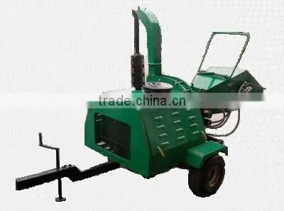 Wood Cutter With Engine Power Self ,hydraulic Feeding,3 Cylinders Engine