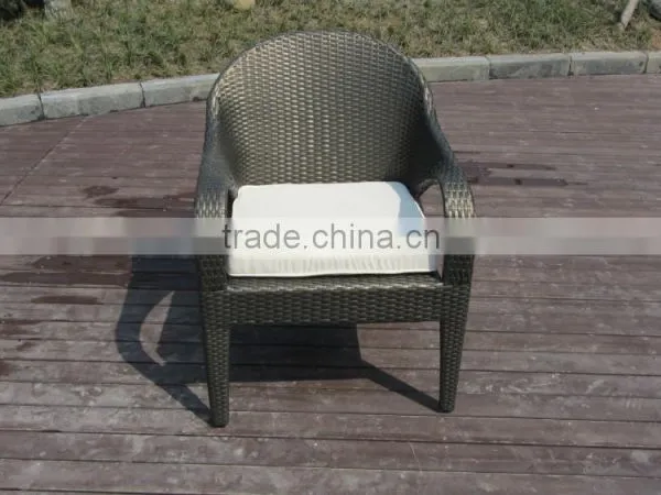 Best Selling Europe Style Luxury Dining Table And Chairs photo-2