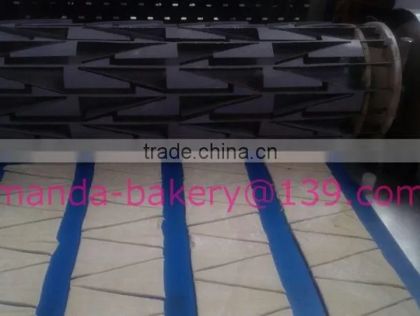 Automatic Croissant Bread Making Machine photo-4