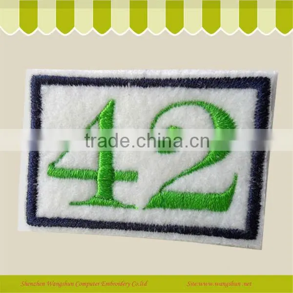 Customed Number Embroidery Badge Sew-On Clothes