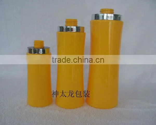 Plastic Shampoo Bottle With Gold Ferrule photo-4
