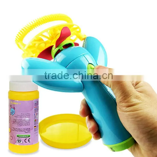 Custom Mini Battery Operated Fan Soap Bubble Blower Machine