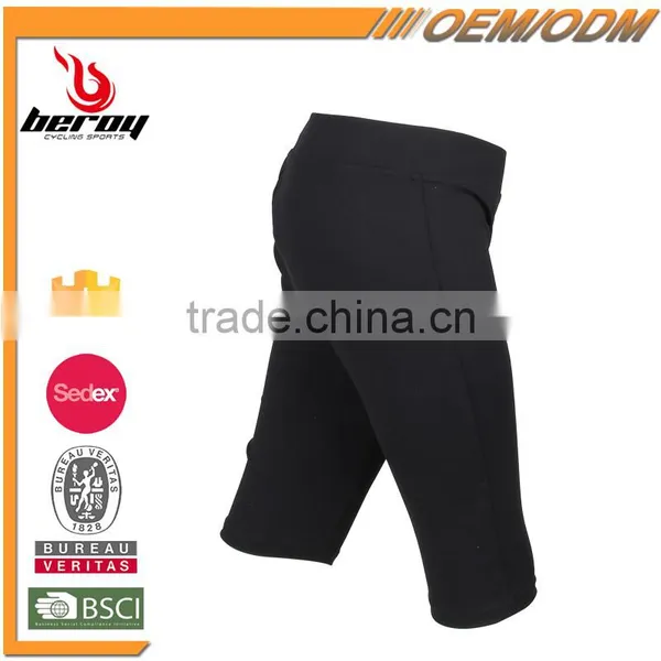 Unique Wholesale Custom Ultra Elastic Short Yoga Pants for Women photo-2