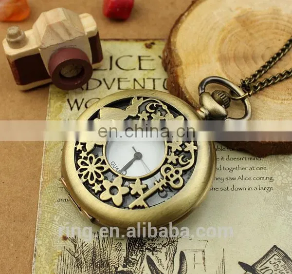 Vintage Hollow Flower Rabbit Pattern Quartz Old Pocket Watch Necklace photo-2