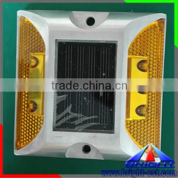 Solar Powered Reflective Road Marker photo-5