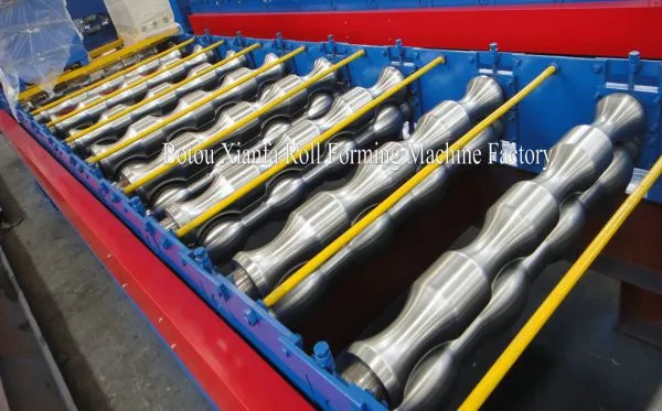 New Type High Quality Glazed Roofing Sheet Roll Forming Machine photo-4