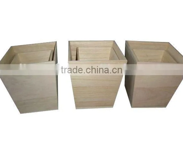 Modern Wooden Flower Pot