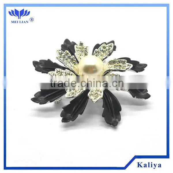 PEARL RHINESTONE BROOCH WHOLESALE