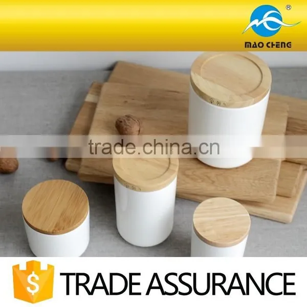 Ceramic Candle Jar With Wooden Lid photo-4
