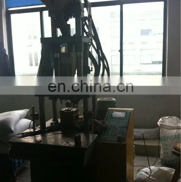 PVC injection machine for plug