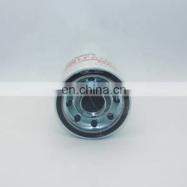 Spare Parts for Cummins Diesel Engine Oil Filter LF670 photo-3