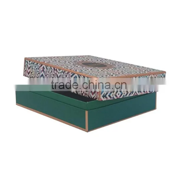 Cardboard Paper Packing Gift Boxes With Handle photo-2