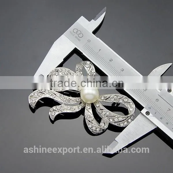 Cheap Beautiful Elegant Pearl Ribbon Shape Rhinestone Brooch/handmade Rhinestone Brooch photo-2