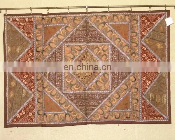 Customized Wholesale Old Sari Silk Cotton Patchwork Tapestry Wall Hangings photo-6
