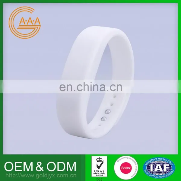 2016 Hottest Customized Logo Silicone Bracelet Soft Smart Bracelet Wristband Fitness
