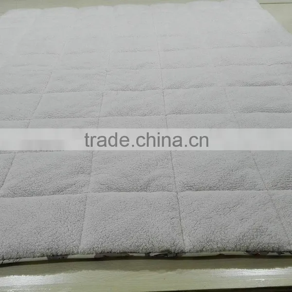 Import China Products Factory Sale Microfiber Quilt, Lamb Fleece Comforter .de photo-3