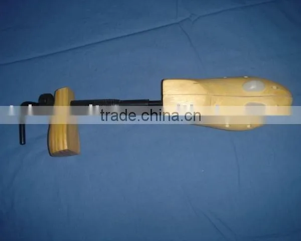 Top Quality Pine Tree Wood Shoe Stretcher photo-2