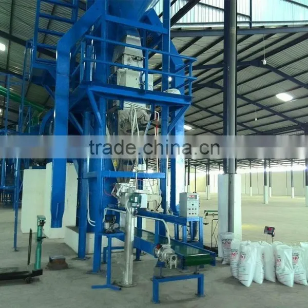 Fertilizer granule packing machine