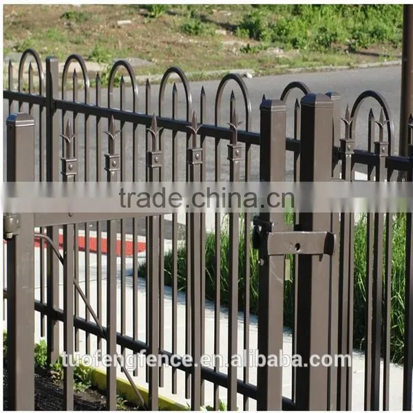 Hot Sell Factory Supply Directly Customizable Fence Metal photo-3