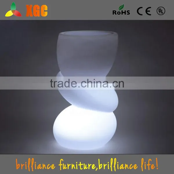 Lighted Outdoor Flower Pots PE Material Waterproof Led Flower Pot,plastic Led Flower Pot With Waterproof Batery photo-2