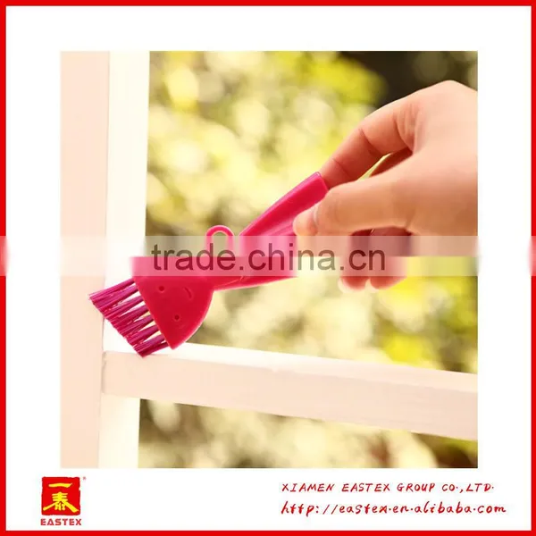 Stylish Cute Smile Face Shaped Bristle Brush for Crevices photo-4