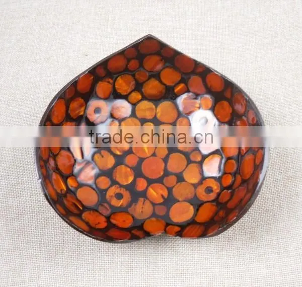Heart Shape Lacquer Coconut Bowl / High Quality Lacquerware From Vietnam Leading Manufacturer photo-5