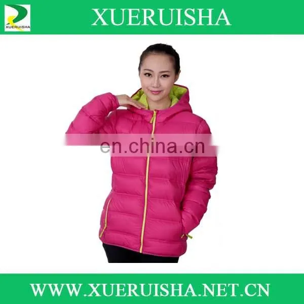 Soft Woman Wear Winter Down Jacket to Keep Warm photo-3