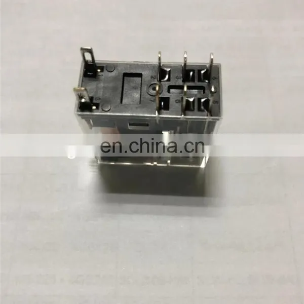 1PCS Solid State Relay SSR 700-HK32224 24V photo-3