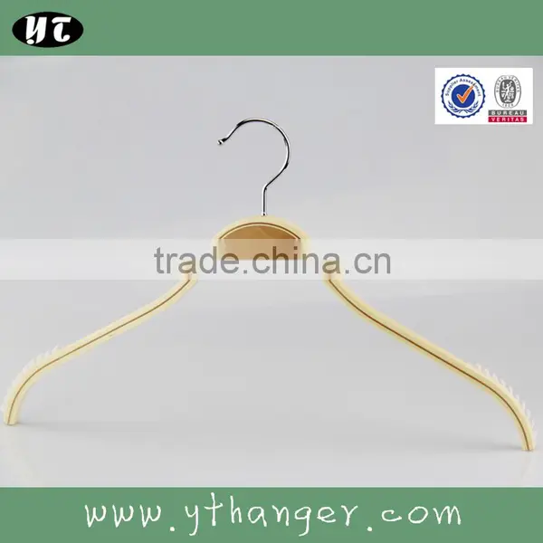 HA6672 Cheap Natural Laminated Hanger for Clothes Store photo-2