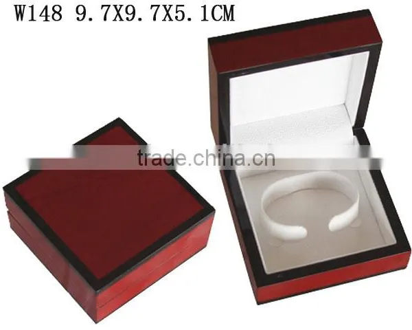 Elegant Glossy Lacquered Wooden Jewelry Ring Pendant Necklace Boxes Manufacturers China W149 photo-3