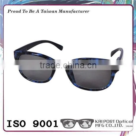 Demi Pattern and Silver Decoration Shiny Coating Reading Sunglasses